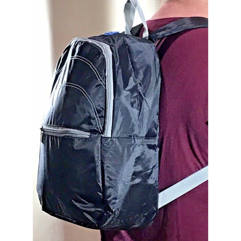FlexiFreeze Re-Freezable Insulated Backpack Cooler Wearable Collapsable Soft